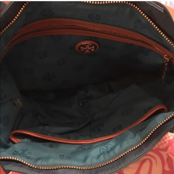 Tory Burch Penn leather and nylon tote - Picture 4 of 5
